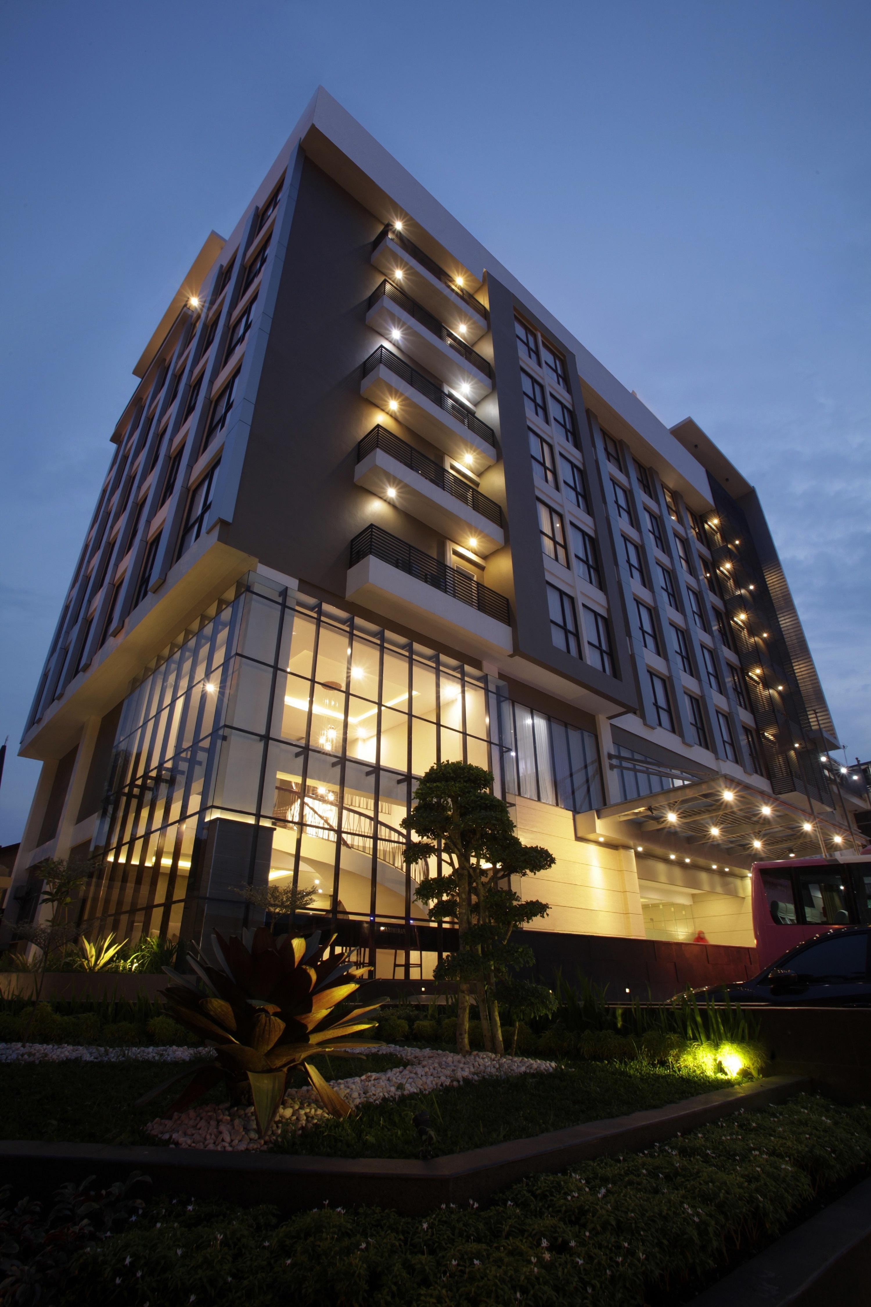 Swiss-Belinn Gajah Mada Medan Exterior photo