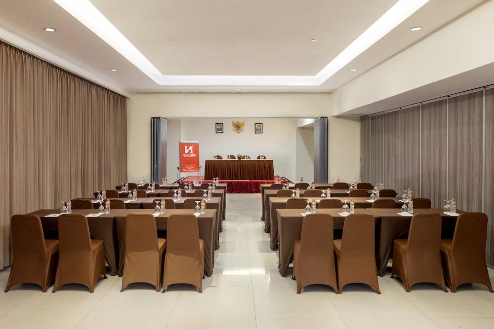 Swiss-Belinn Gajah Mada Medan Exterior photo