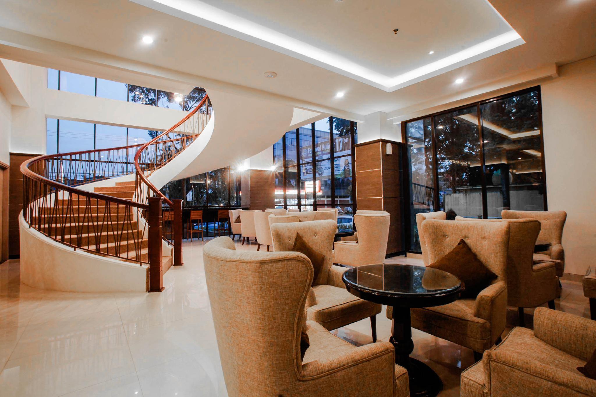 Swiss-Belinn Gajah Mada Medan Exterior photo