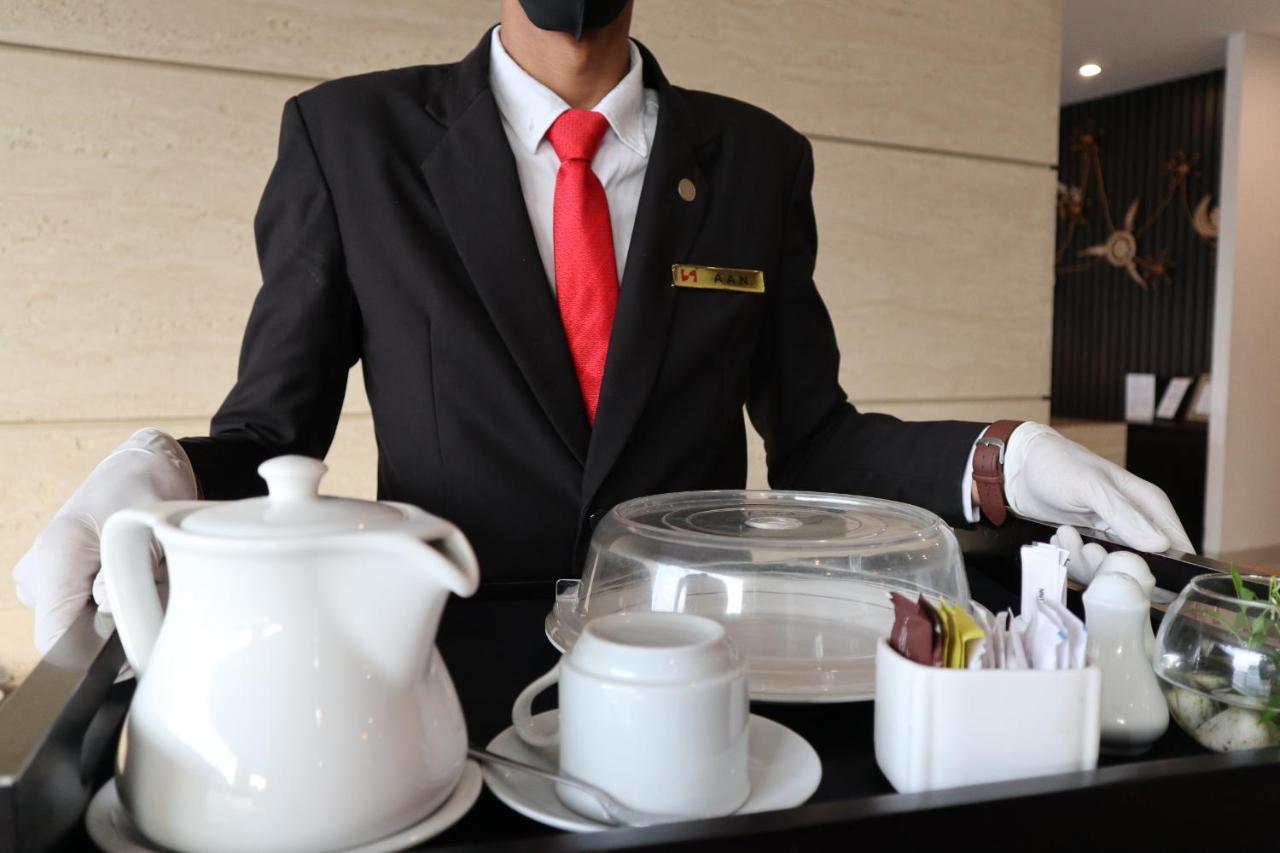 Swiss-Belinn Gajah Mada Medan Exterior photo
